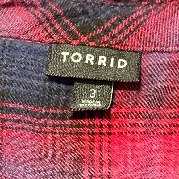 TORRID Plaid Cotton Flannel Long Sleeve Button Down Knee Length Shirt Dress - Picture 10 of 12